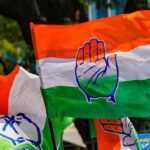 अंबानी-अडानी को मिल रहे एयरपोर्ट-बंदरगाह, आम आदमी घर चलाने के लिए ले रहा लोन